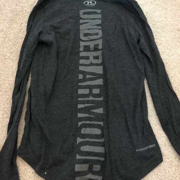 Women’s Under Armour Long Sleeve Shirt - Picture 3 of 3